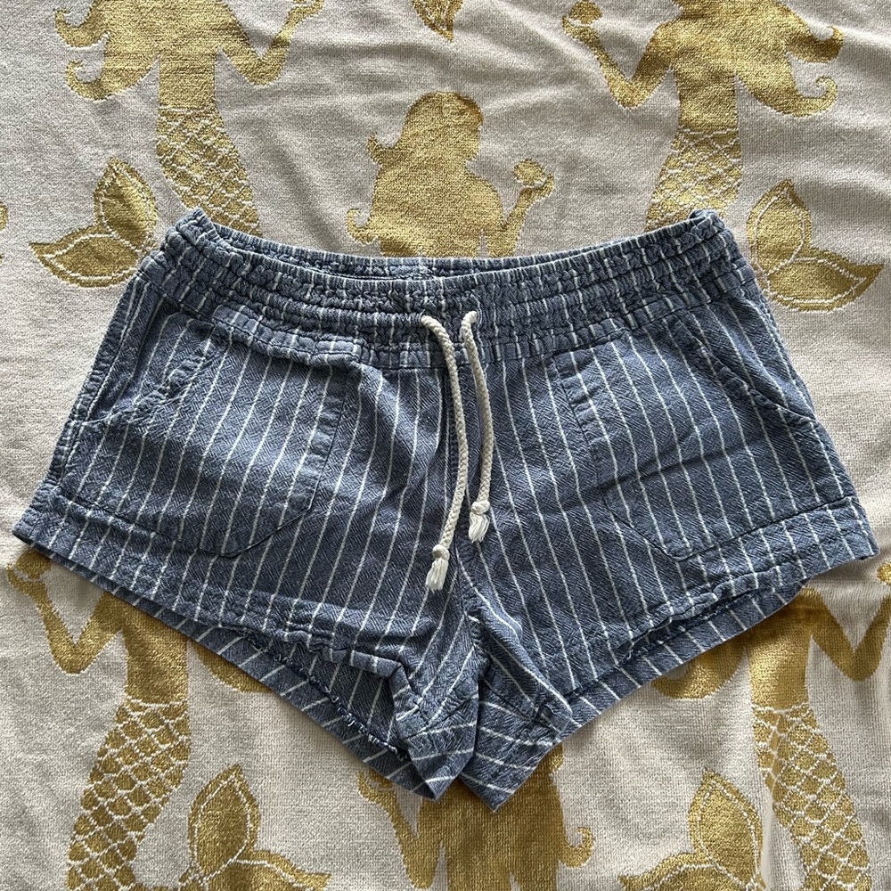 Women’s Cali 1850 Cotton Blend Elastic Tie Striped Shorts - Size Large